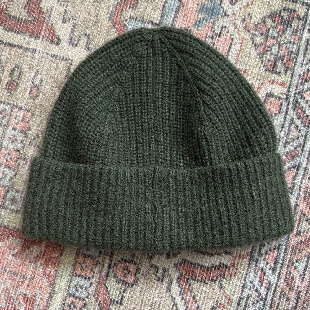 Quince 100% Cashmere Olive Beanie